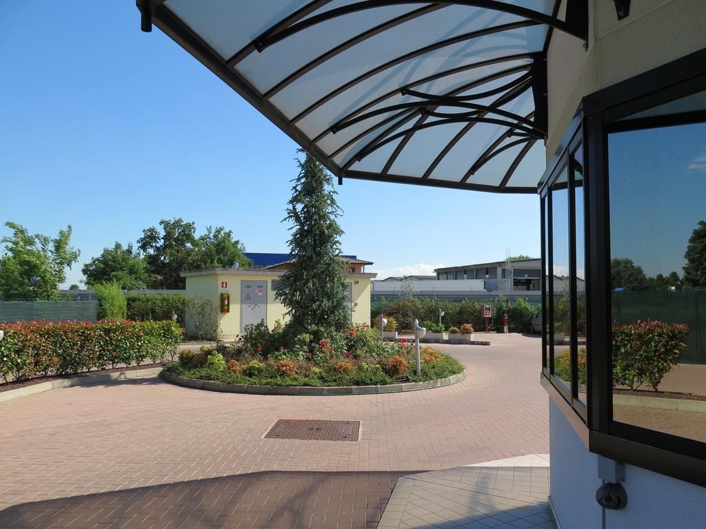 Hotel Motel Piu' Vaiano Cremasco Екстер'єр фото